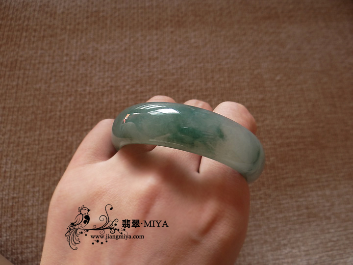 咪雅翡翠