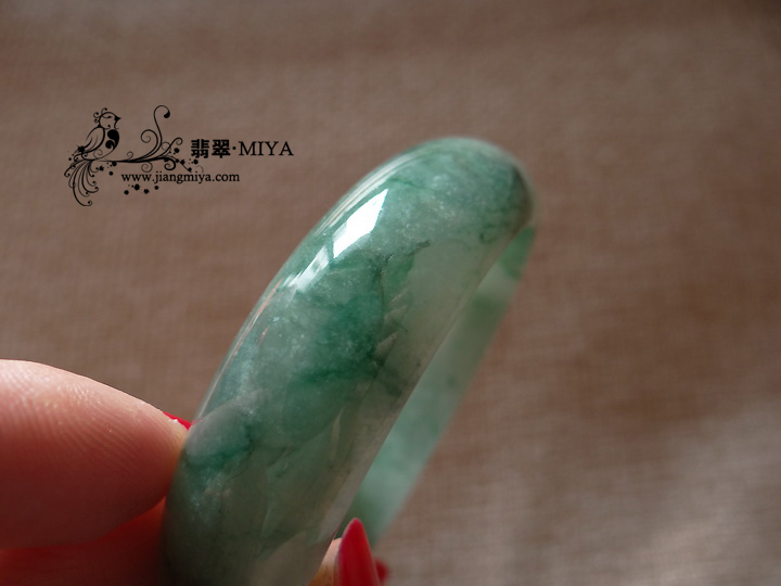咪雅翡翠