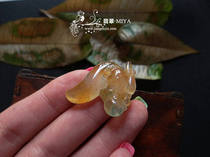 咪雅翡翠