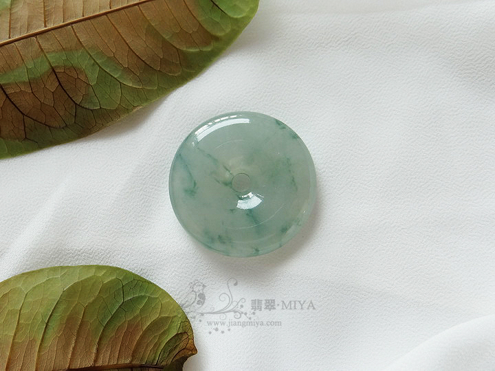 咪雅翡翠