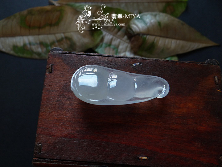 咪雅翡翠