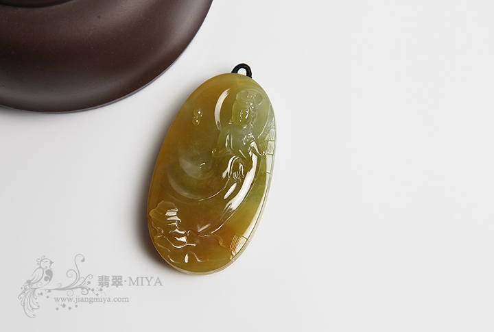 咪雅翡翠