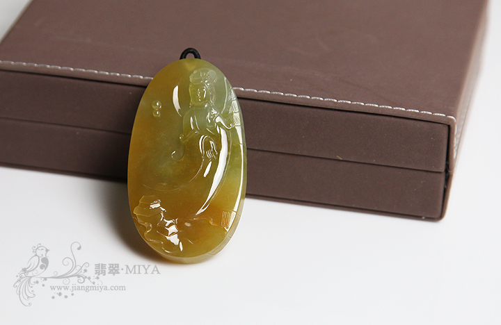 咪雅翡翠