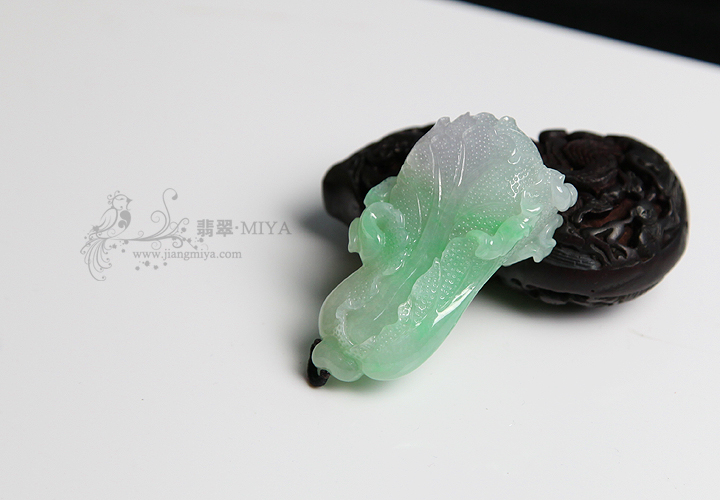 咪雅翡翠