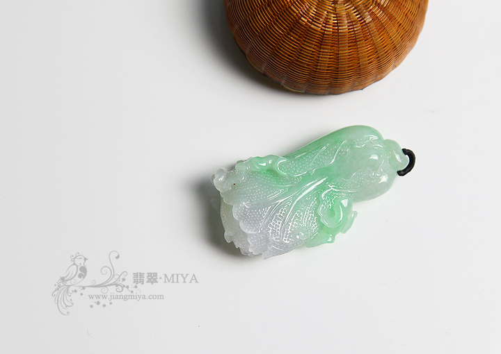 咪雅翡翠
