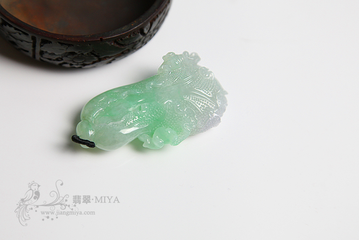 咪雅翡翠