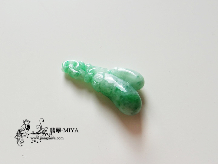 咪雅翡翠