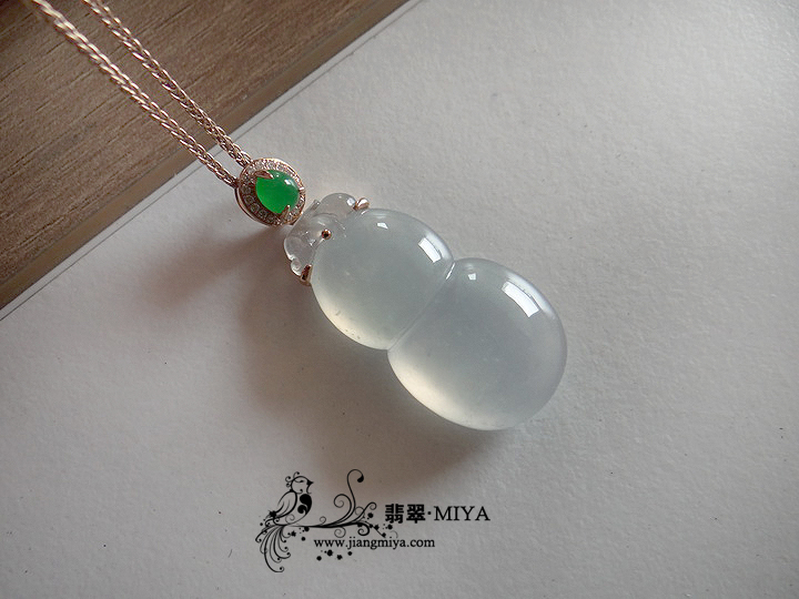 咪雅翡翠