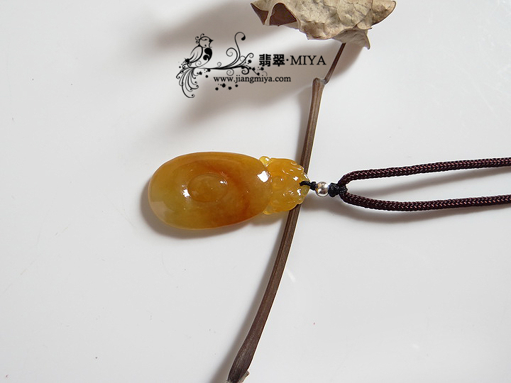 咪雅翡翠
