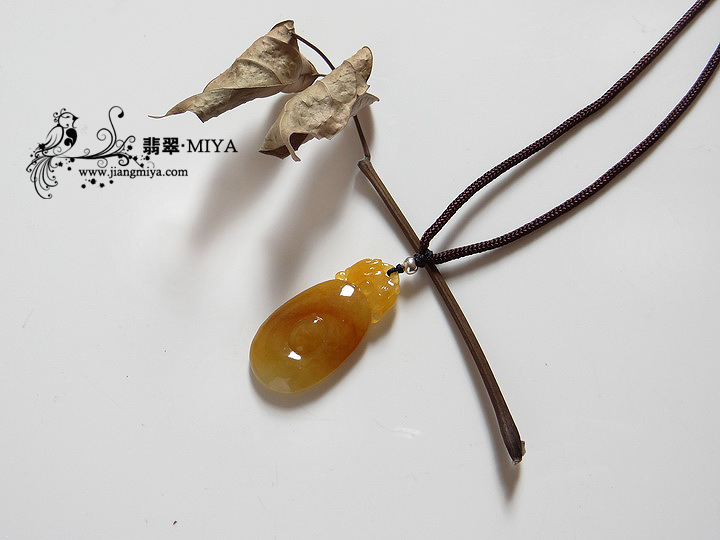 咪雅翡翠