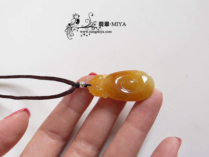 咪雅翡翠