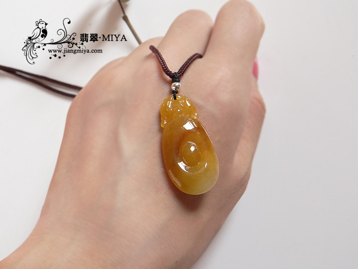 咪雅翡翠