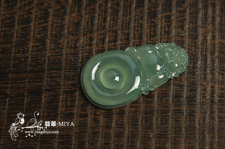 咪雅翡翠