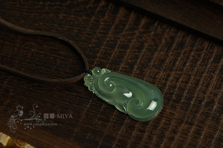 咪雅翡翠