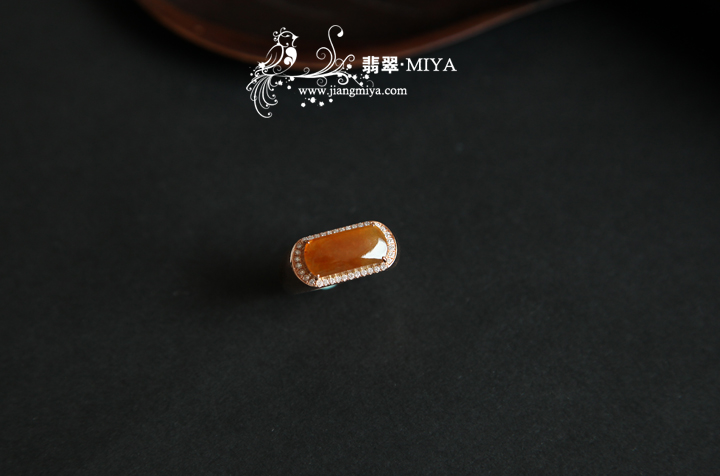 咪雅翡翠