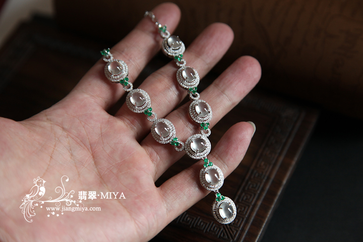 咪雅翡翠