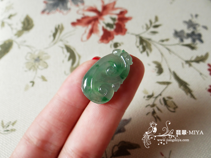 咪雅翡翠