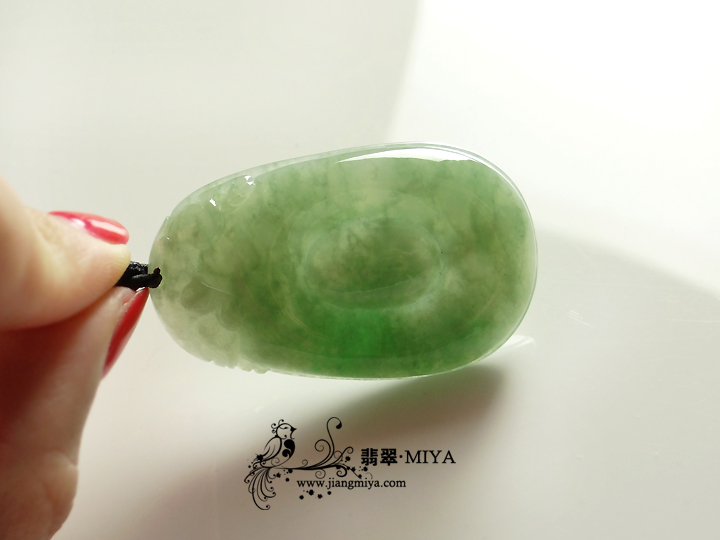 咪雅翡翠