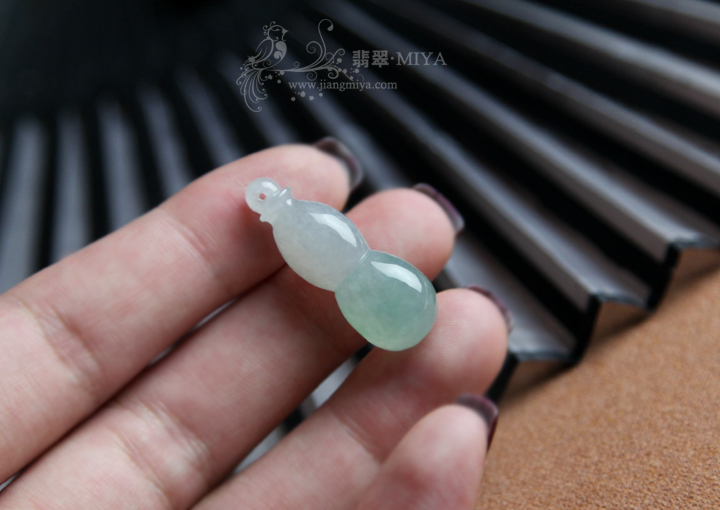 咪雅翡翠