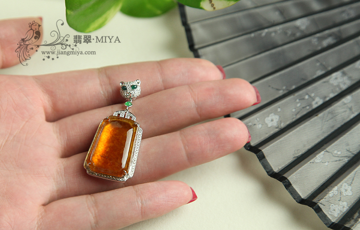 咪雅翡翠