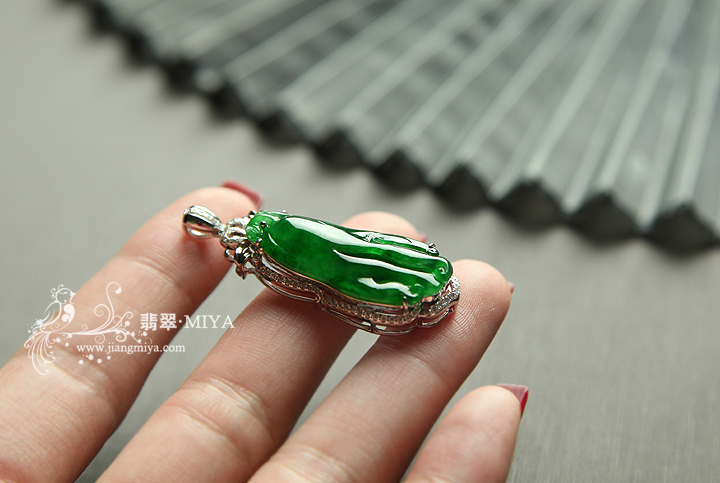 咪雅翡翠