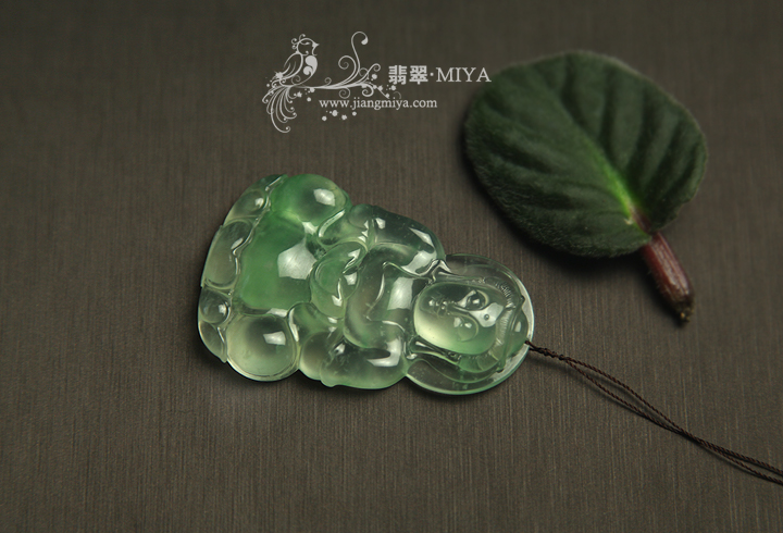 咪雅翡翠