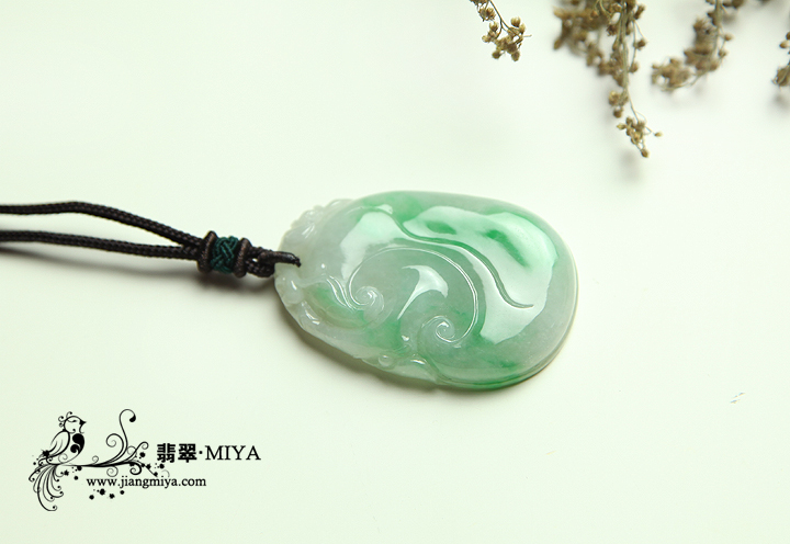 咪雅翡翠
