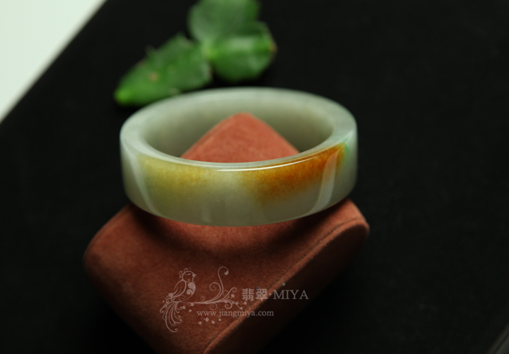 咪雅翡翠