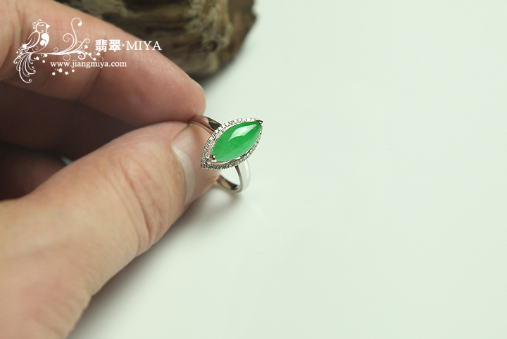 咪雅翡翠