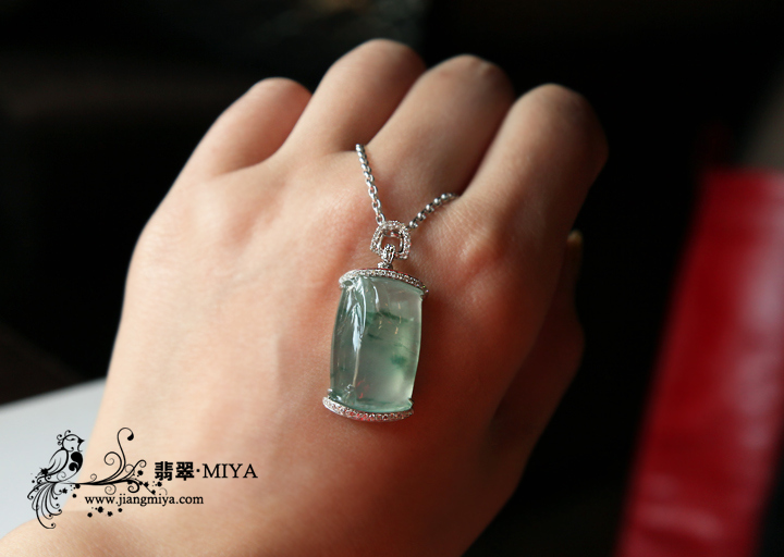 咪雅翡翠