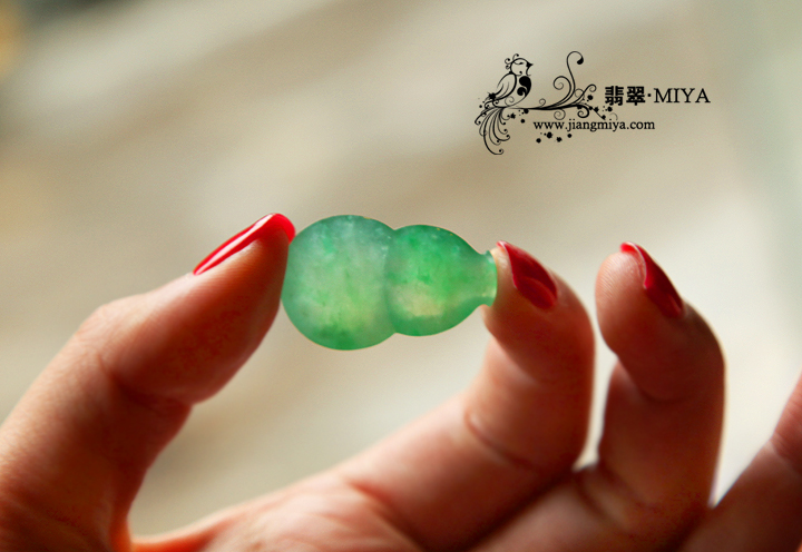 咪雅翡翠