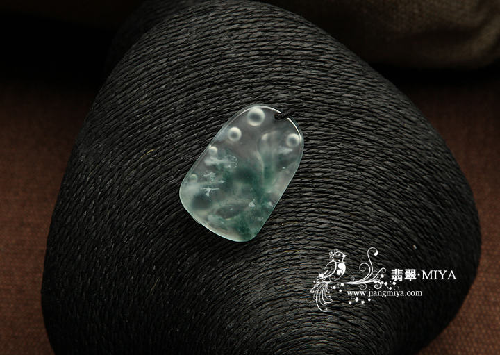 咪雅翡翠