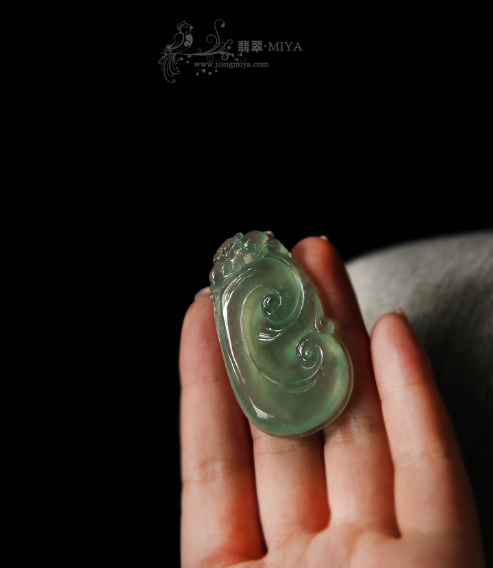 咪雅翡翠