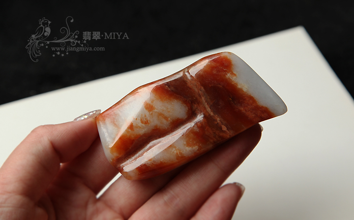 咪雅翡翠
