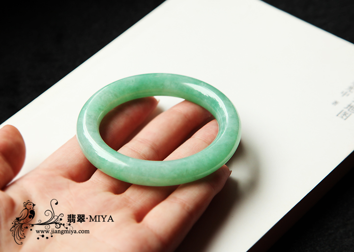 咪雅翡翠