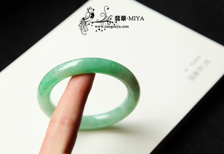 咪雅翡翠