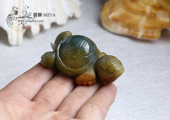 咪雅翡翠