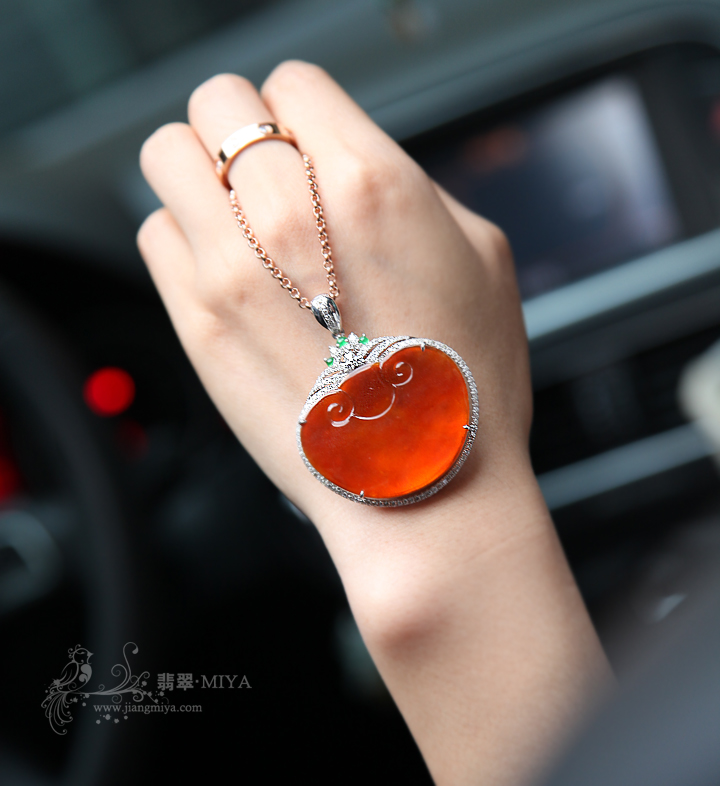 咪雅翡翠