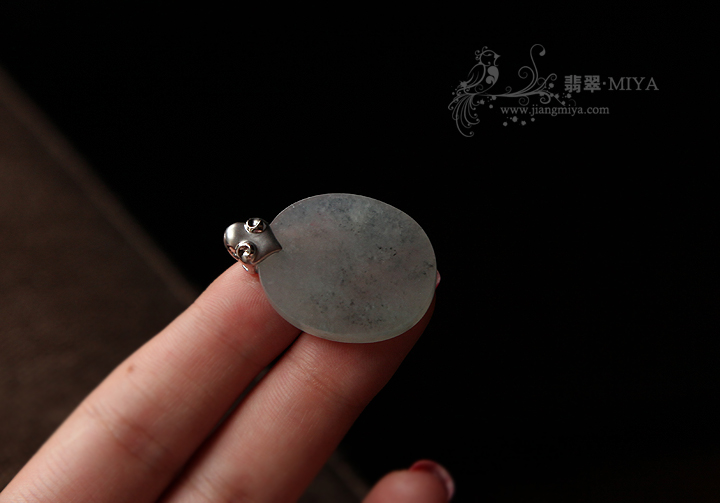 咪雅翡翠