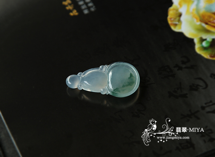 咪雅翡翠