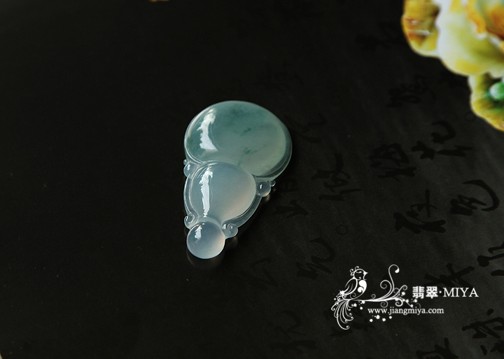 咪雅翡翠