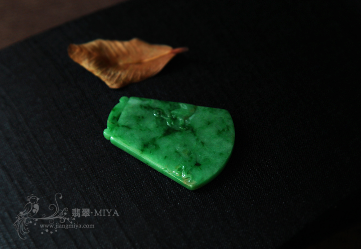 咪雅翡翠