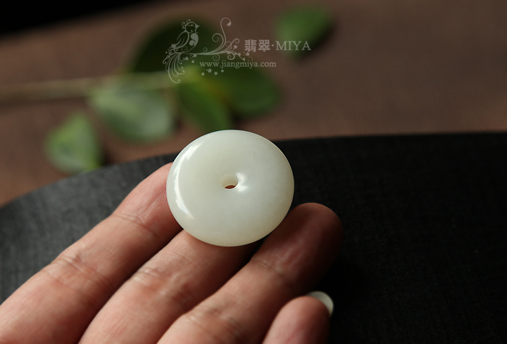 咪雅翡翠