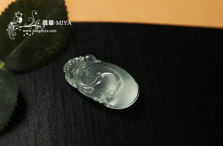 咪雅翡翠