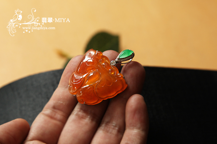 咪雅翡翠