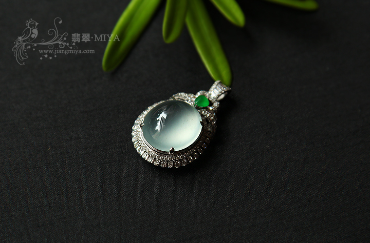 咪雅翡翠
