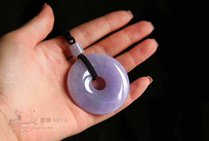 咪雅翡翠