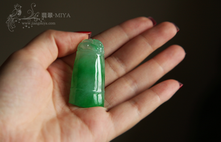 咪雅翡翠