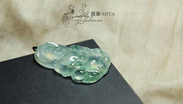 咪雅翡翠